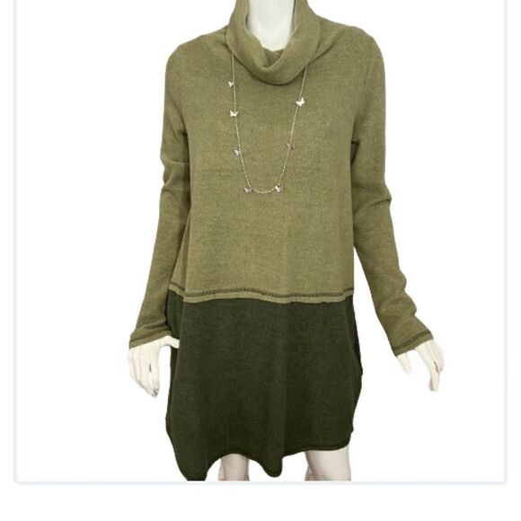 Easel Green Color Block‎ Cowl Neck Sweater Dress -- S - Picture 1 of 10